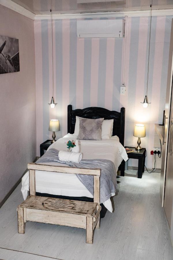 Woodpecker Guesthouse Ficksburg Zewnętrze zdjęcie
